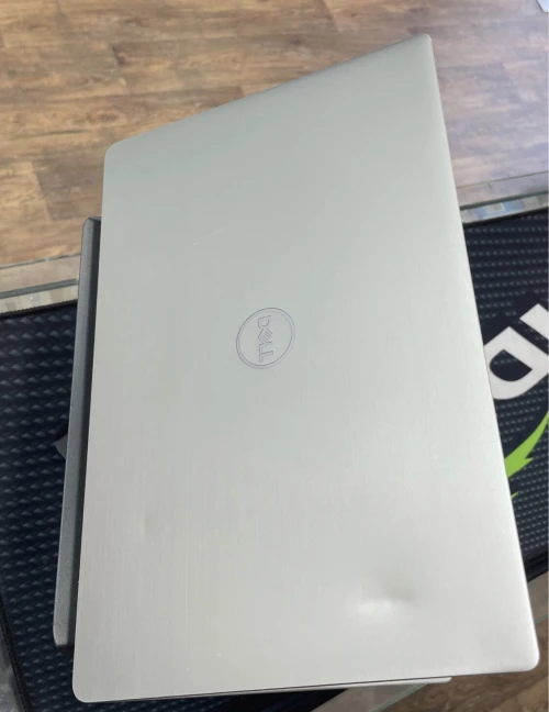 Dell latitude 7310 i7 10eme generation 16g ram 512 stockage