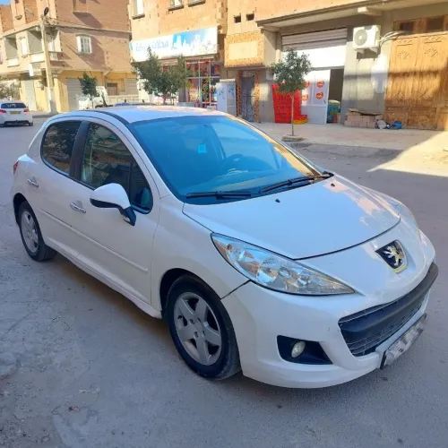 Peugeot 207 2011 