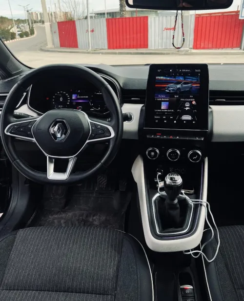Renault Clio 5  2023 Initial