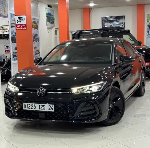 Volkswagen Passat 2025 Pro Black Black