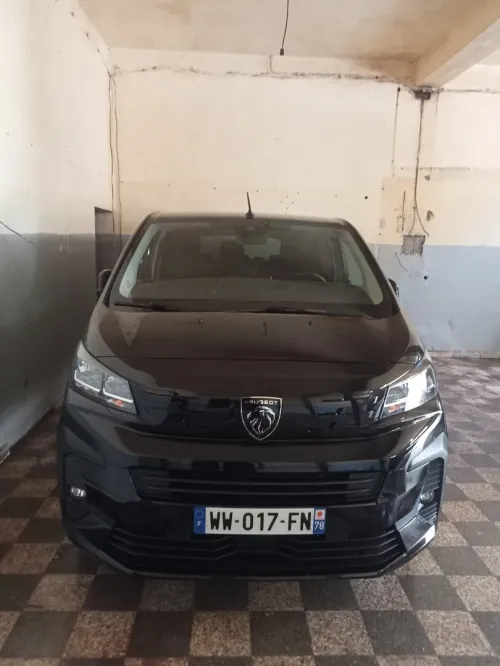 Peugeot Expert 2025 traveller
