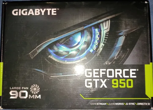 Carte graphique NVIDIA GTX 950 2GB Bon état