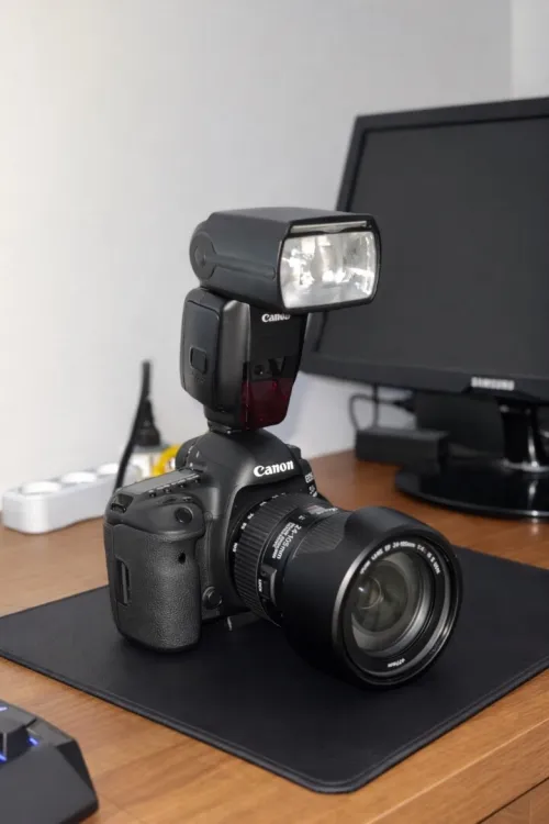 Canon camera 5D mark IV