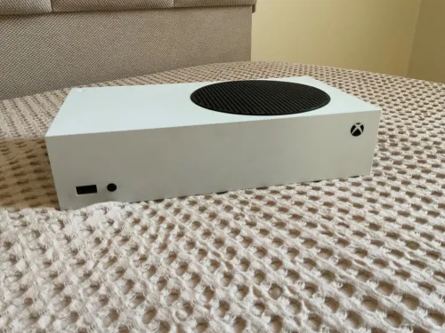 Xbox Series s 512gb avec 2 manettes