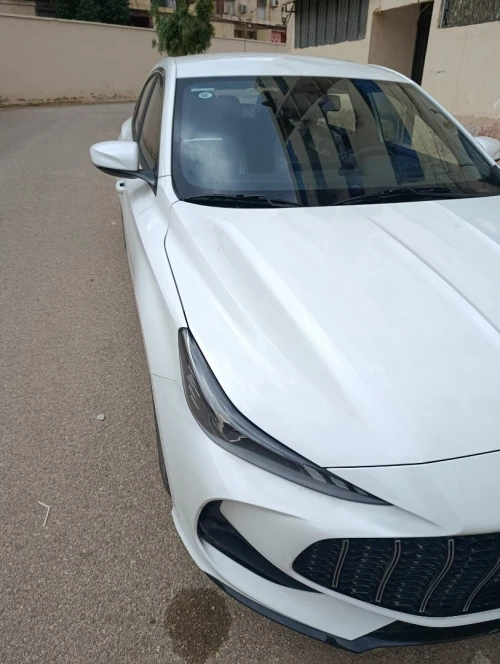MG 5 2025 Luxury