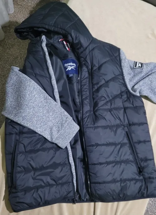 Veste rebook original taille XL  