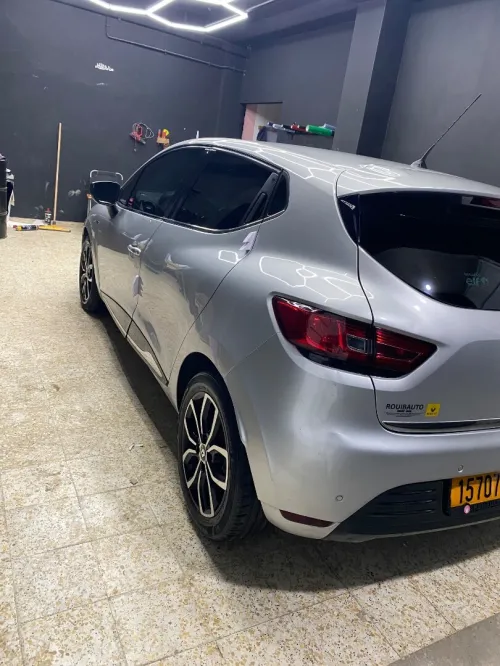 Renault Clio 4 2019 Limited 2