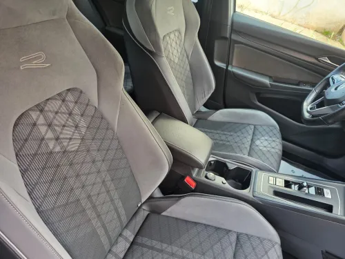 Volkswagen Golf 8 2021 R-Line