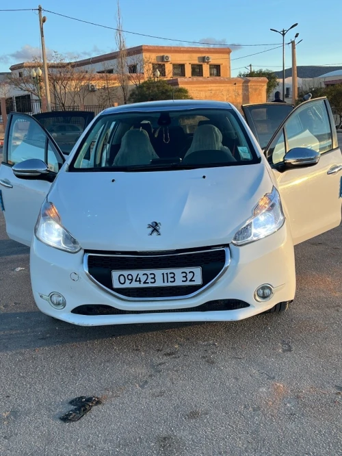 Peugeot 208 2013 Allure