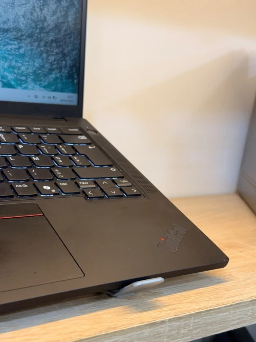 LENOVO T14 GEN 5 ultra 5 16/256