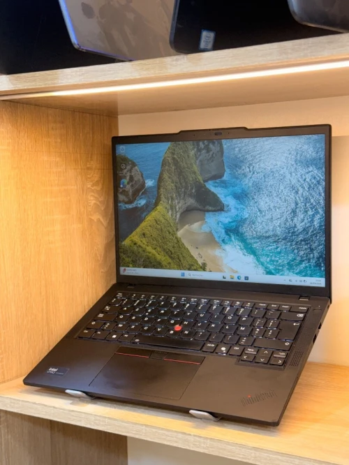 LENOVO T14 GEN 5 ultra 5 16/256