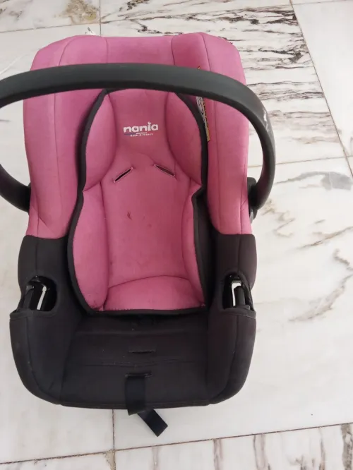 Kit siège auto bébé + trotteur+ stérilisateur 