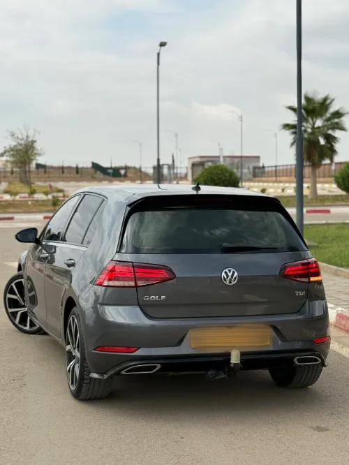 Volkswagen Golf 7 2017 STAR
