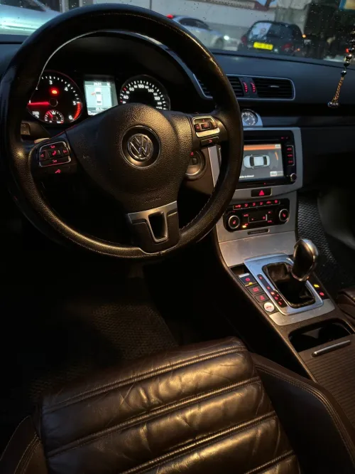 Volkswagen Passat 2012 R Line