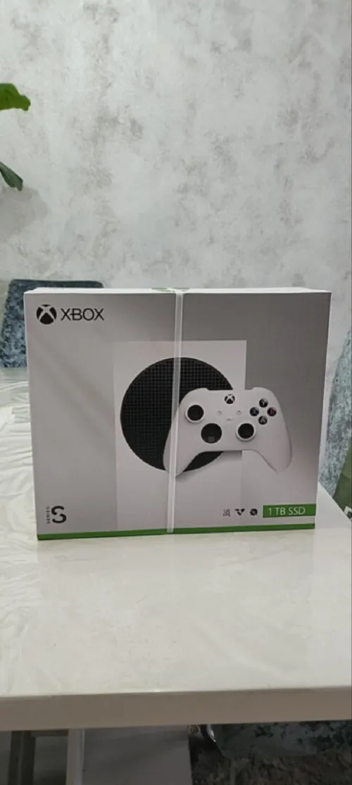  Xbox Series S 1To(2025) + 2 Manettes Originales  