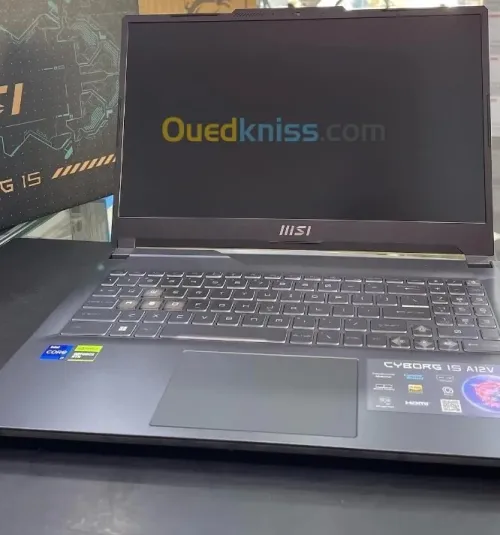 MSI CYBORG 15 A12V i7-12650H 16GB DDR5 512 Go SSD 15.6" 1920x1080 144Hz RTX 4060 8GB