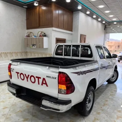 Toyota HILLiX 2025 