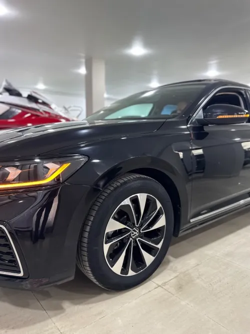 Volkswagen Passat 2024 