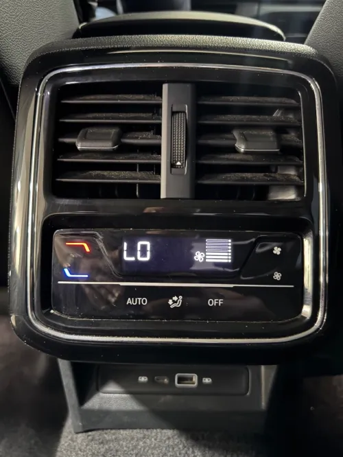 Volkswagen Passat 2024 