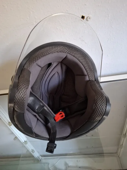 Casque moto de la marque okinoi