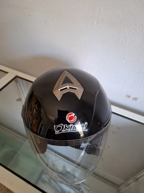 Casque moto de la marque okinoi