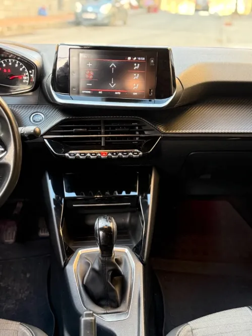 Peugeot 208 2022 Allure