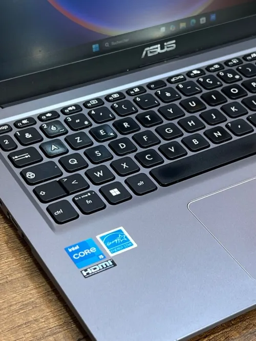 Asus Laptop 15 FHD - i5 1135G7 - 8Go - 256Go - Intel Iris Xe Graphics 