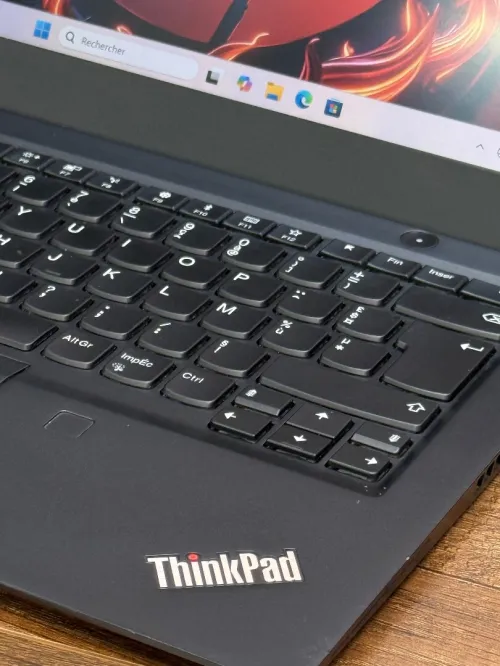 Lenovo ThinkPad T495s - Ryzen 7 Pro 3700U - 16Go - 512Go - AMD Vega 8 Graphics