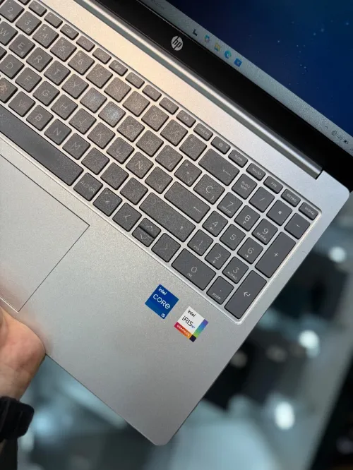 HP Laptop 250 G10 - i5 1334U - 16Go - 512Go - Intel Iris Xe 