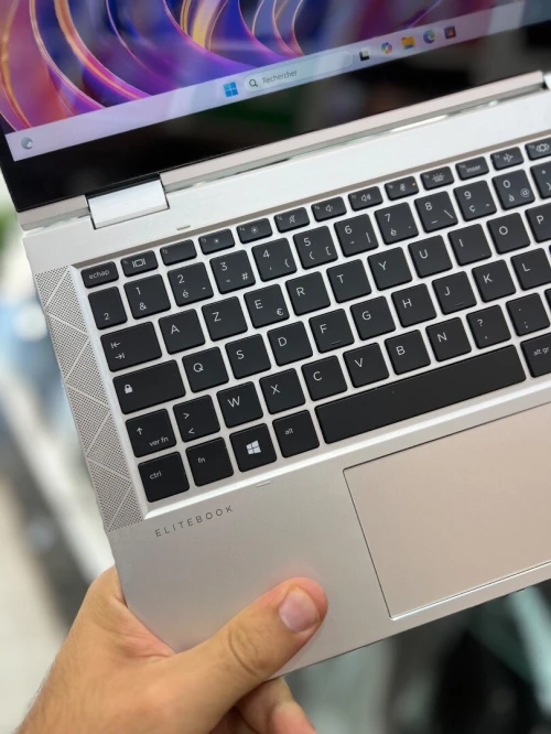 HP EliteBook 830 G7 X360 - i7 10510U - 8Go - 256Go - Intel UHD Graphics 