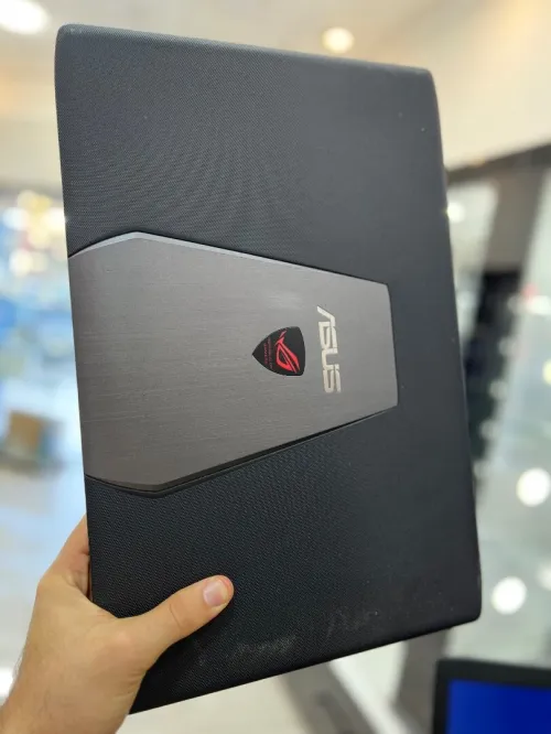 Asus ROG GL752 17.3" FHD, i5 6300HQ - 8Gb - 256Gb SSD - Nvidia GeForce GTX 960M