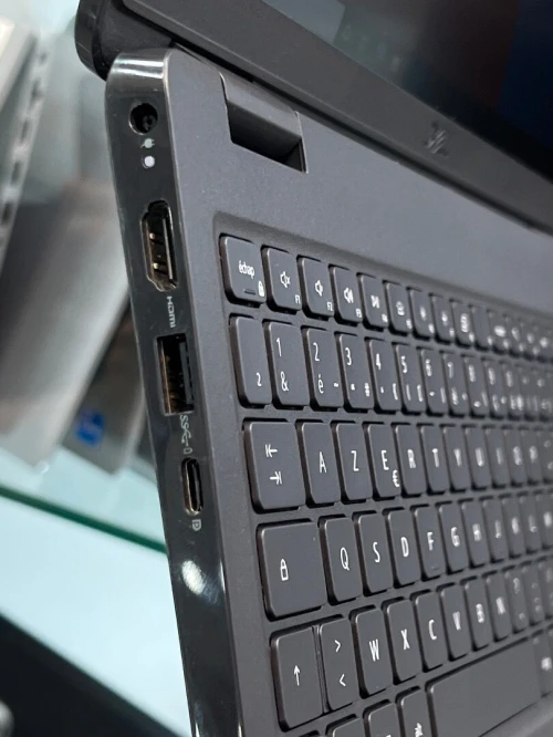 Dell Latitude 3520 FHD - i5 1135G7 - 16Go - 512Go - Intel Iris Xe Graphics