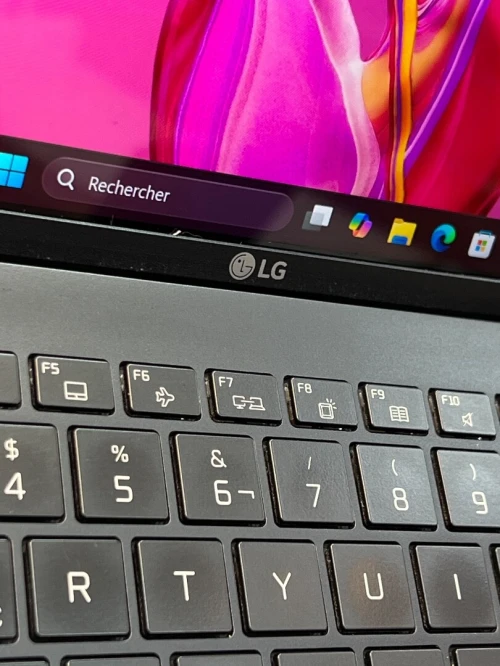 LG GRAM OLED - i5 1135G7 - 16Go - 512Go - Intel Iris Xe Graphics