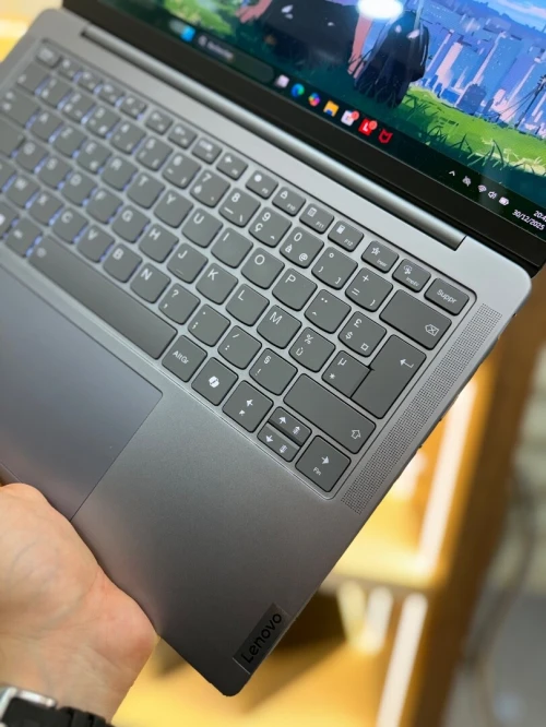 Lenovo Yoga Slim 7i OLED - Ultra 7 155H - 16Go - 512Go - Intel ARC Graphics