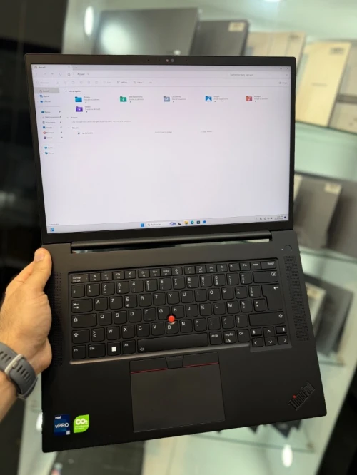 Lenovo ThinkPad P1 2K 165Hz - i7 13800H - 32Go - 512Go - Nvidia GeForce RTX 4060
