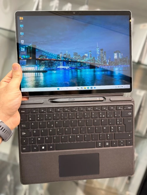 Microsoft SurFace Pro 8 13" 2K S Pen - i5 1135G7 - 8Go - 256Go - Intel Iris Xe