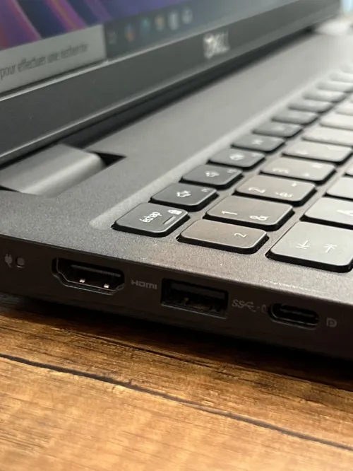 Dell Latitude 3520 FHD - i5 1135G7 - 8Go - 256Go - Intel Iris Xe Graphics 