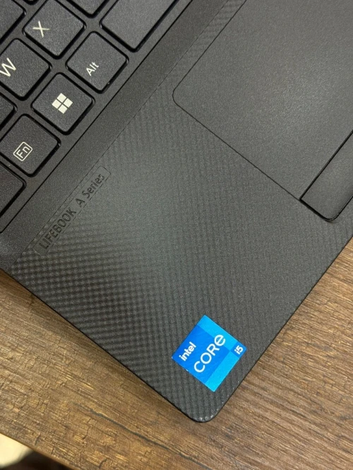 Fujitsu Siemens LifeBook i5 1135G7 - 8Go - 256Go - Intel Iris Xe Graphics
