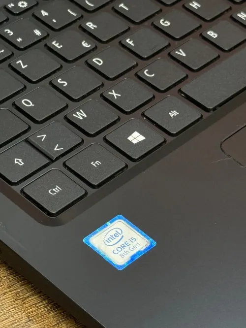 Acer Aspire 3 FHD - i5 8250U - 8Go Ram - 256Go SSD - Intel UHD Graphics