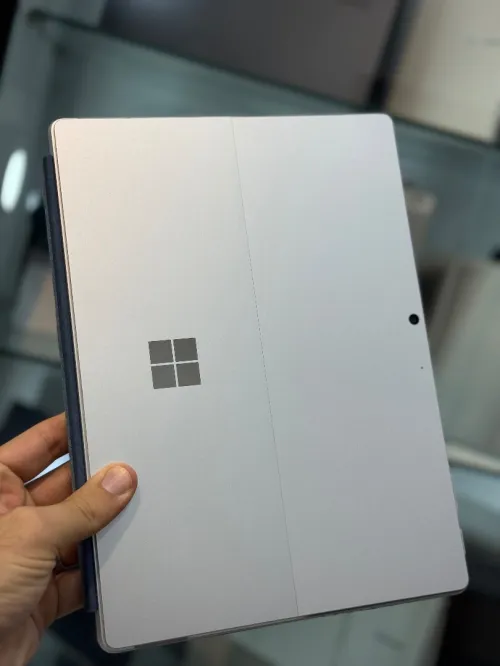 Microsoft SurFace Pro 10 Ultra 5 135U - 16Go - 256Go - Intel Graphics
