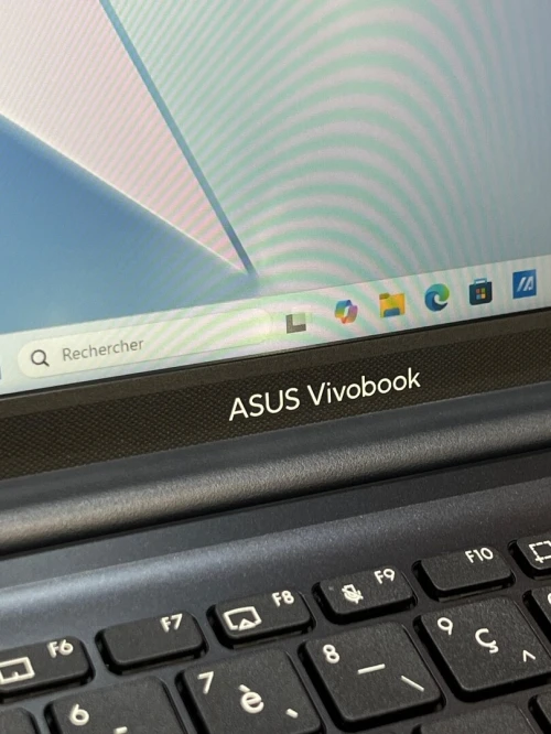 Asus VivoBook 17 FHD - Intel Core 5 120U - 16Go - 512Go - Intel (R) Graphics 