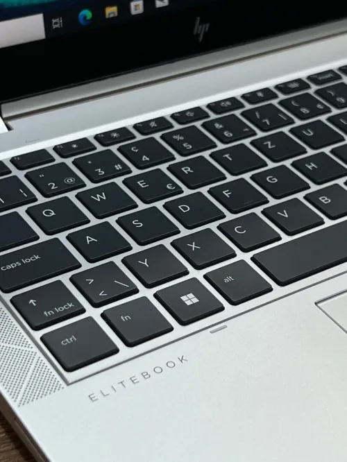 HP EliteBook 830 G8 x360 - i7 1185G7 - 16Go - 512Go - Intel Iris Xe Graphics 