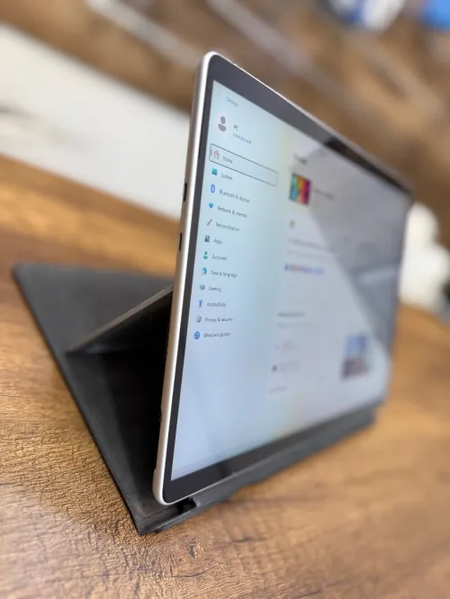Microsoft SurFace PRO 9 - i5 1235U - 8Go Ram - 256Go - Intel Iris Xe