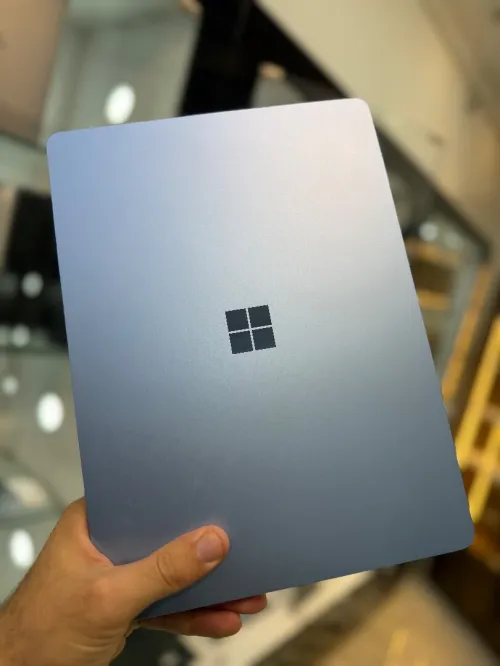 Microsoft SurFace Laptop 7 13.8 OLED - Snapdragon X - 16Go - 512Go - Adreno