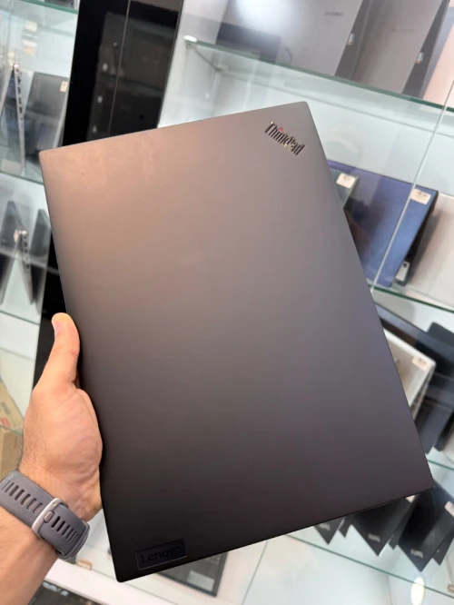 Lenovo ThinkPad P1 2K 165Hz - i7 13800H - 32Go - 512Go - Nvidia GeForce RTX 4060