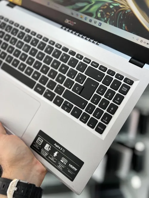 Acer Aspire 3 Ryzen 5 7520U - 8Gb Ram - 512Gb - AMD Radeon graphics 