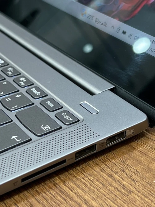 Lenovo IdeaPad S520 - Ryzen 7 3700U - 8Go - 512Ssd - AMD Vega 10 Graphics