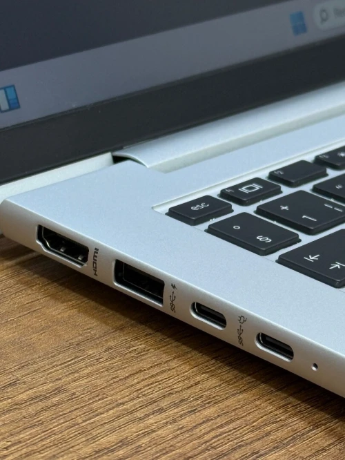HP EliteBook 845 G9 - Ryzen 7 Pro 6850U - 16Go - 256Go - AMD Radeon 680M