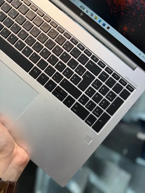 HP EliteBook 865 G10 FHD - Ryzen 5 Pro 7530U - 16Go - 256Go - AMD Radeon Graphics 