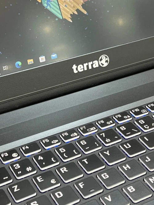 Terra Mobile 1516 Full HD, Intel Core i5 10310U - 8Gb Ram - 512Gb SSD - Intel UHD Graphics 